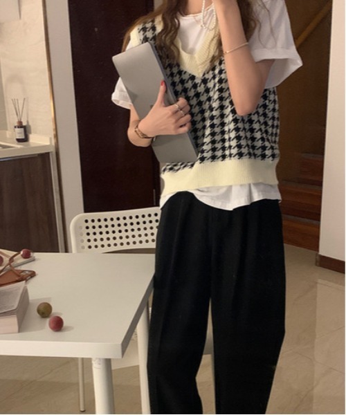 SONA(ソナ)の「SONYUNARA ハウンドトゥースニットベスト(ベスト・レディース・ホワイト/ブラック・FREE)」の13枚目の写真