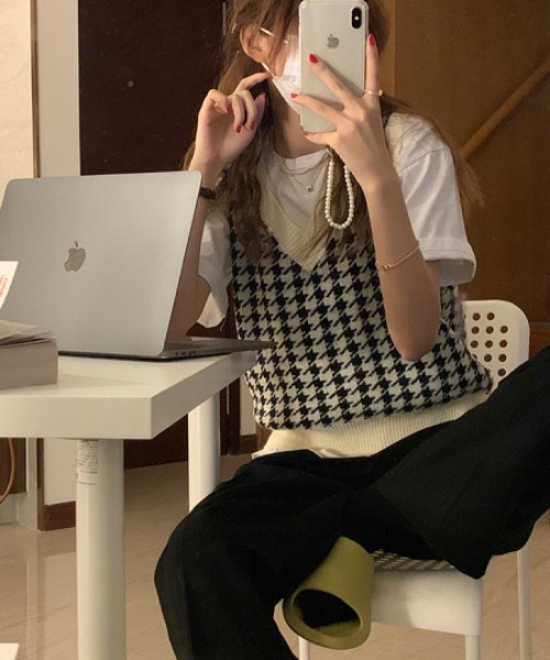SONA(ソナ)の「SONYUNARA ハウンドトゥースニットベスト(ベスト・レディース・ホワイト/ブラック・FREE)」の14枚目の写真