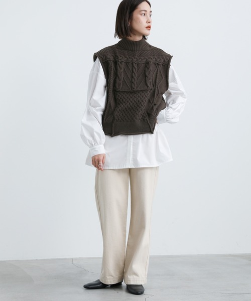 select MOCA(セレクトモカ)の「2021 AW プチハイネックケーブルショートベスト(ベスト・レディース・ブラック/ダークブラウン/アイボリー・FREE)」の4枚目の写真