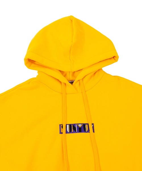 PUNYUS（プニュズ）の「ロゴ刺繍パーカー（パーカー・レディース・グレー/イエロー/パープル・3/4）」の8枚目の写真