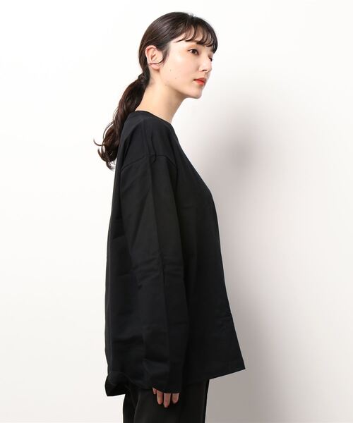 UNIVERSAL OVERALL(ユニバーサルオーバーオール)の「《UNIVERSAL OVERALL》WIDE HEAVY 2P L/S TEE(Tシャツ/カットソー・レディース・ホワイト/ブラック・X-LARGE/MEDIUM/LARGE/SMALL)」の10枚目の写真