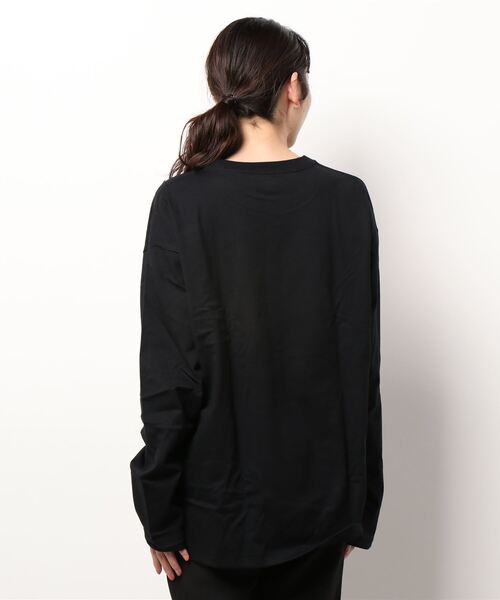 UNIVERSAL OVERALL(ユニバーサルオーバーオール)の「《UNIVERSAL OVERALL》WIDE HEAVY 2P L/S TEE(Tシャツ/カットソー・レディース・ホワイト/ブラック・X-LARGE/MEDIUM/LARGE/SMALL)」の11枚目の写真