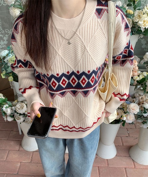 Jewelobe(ジュエローブ)の「ポイントジオメトリックニットプルオーバー(ニット/セーター・レディース・ベージュ/レッド/ブルー・FREE)」の13枚目の写真