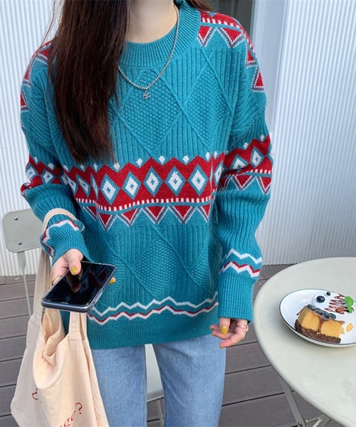 Jewelobe(ジュエローブ)の「ポイントジオメトリックニットプルオーバー(ニット/セーター・レディース・ベージュ/レッド/ブルー・FREE)」の15枚目の写真
