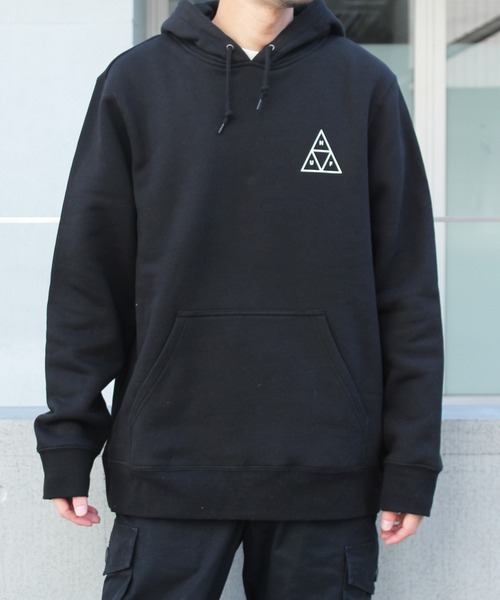 HUF(ハフ)の「【HUF】ハフ ESSENTIALS TT P/O HOODIE プルオーバー フーディー PF00100(パーカー・メンズ・ライトグレー/ブラック・S/M/L/XL)」の1枚目の写真