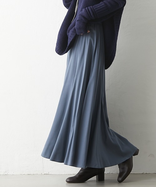 CHIC STYLE(シックスタイル)の「<大きいサイズ>10枚接ぎロングフレアスカート シックスタイル (スカート・レディース・ブルーグレー/オレンジ/ピンク系/グレー系/イエロー系/チャコールグレー・L/5L/6L/3L/LL/4L)」の3枚目の写真