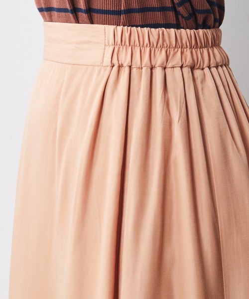 CHIC STYLE(シックスタイル)の「<大きいサイズ>10枚接ぎロングフレアスカート シックスタイル (スカート・レディース・ブルーグレー/オレンジ/ピンク系/グレー系/イエロー系/チャコールグレー・L/5L/6L/3L/LL/4L)」の14枚目の写真