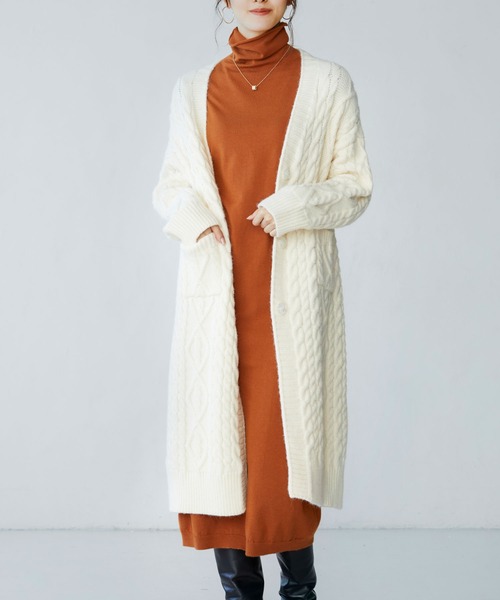 SAISON DE PAPILLON(セゾンドパピヨン)の「ケーブル編みロングニットカーディガン(カーディガン/ボレロ・レディース・アイボリー/グレー/ブラウン・フリー)」の18枚目の写真