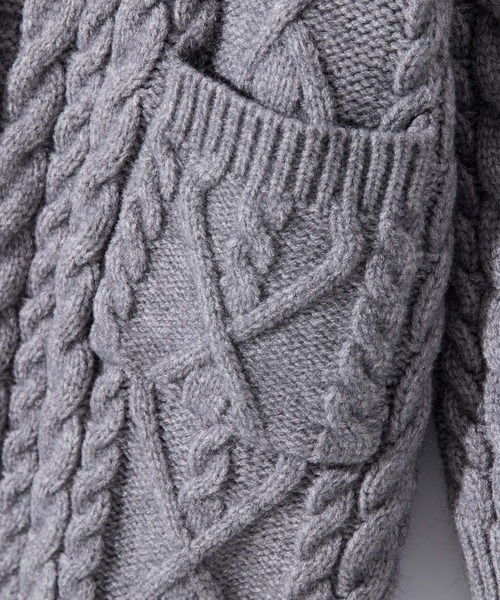 SAISON DE PAPILLON(セゾンドパピヨン)の「ケーブル編みロングニットカーディガン(カーディガン/ボレロ・レディース・アイボリー/グレー/ブラウン・フリー)」の9枚目の写真