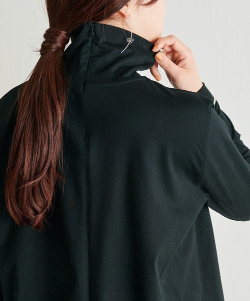 BEARDSLEY(ビアズリー)の「柔らかで薄手 インナーに使いやすい ニットのチクチクが苦手な方にも ハイネックTシャツ(Tシャツ/カットソー・レディース・ホワイト/ブラック/ブラック系その他・FREE)」の13枚目の写真