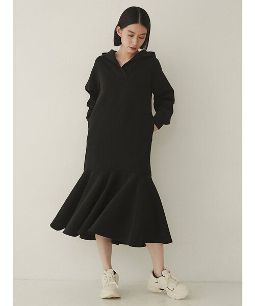 COTORICA(コトリカ)の「フード付マーメイドワンピース(ワンピース・レディース・ブラック/ベージュ/ネイビー・SMALL/MEDIUM)」の15枚目の写真