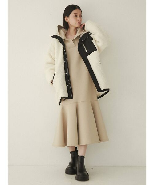 COTORICA(コトリカ)の「フード付マーメイドワンピース(ワンピース・レディース・ブラック/ベージュ/ネイビー・SMALL/MEDIUM)」の9枚目の写真