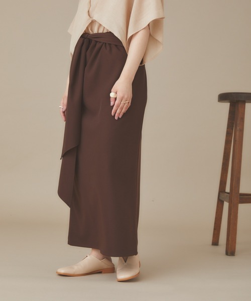 moi tytto（モイテュット）の「(取り外し可能)ワンショルペンシルスカート（スカート・レディース・ベージュ/ブラウン・FREE）」の20枚目の写真