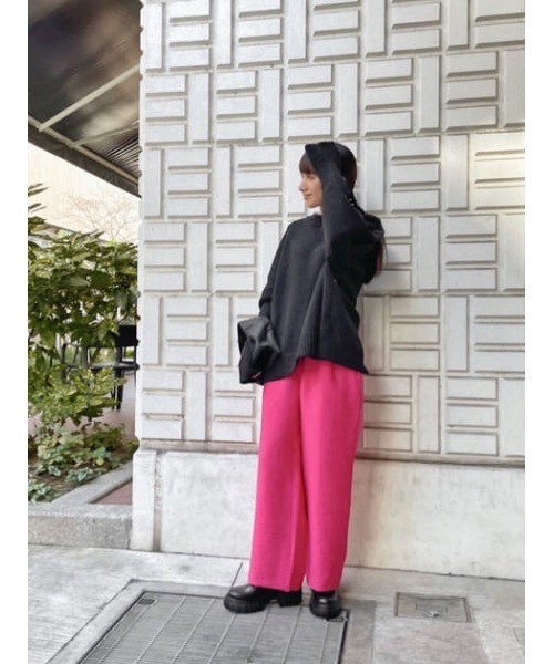 MOUSSY（マウジー）の「FRONT TUCK WIDE LEG パンツ（その他パンツ・レディース・チャコールグレー/ピンク/ライトベージュ・1/2）」の12枚目の写真