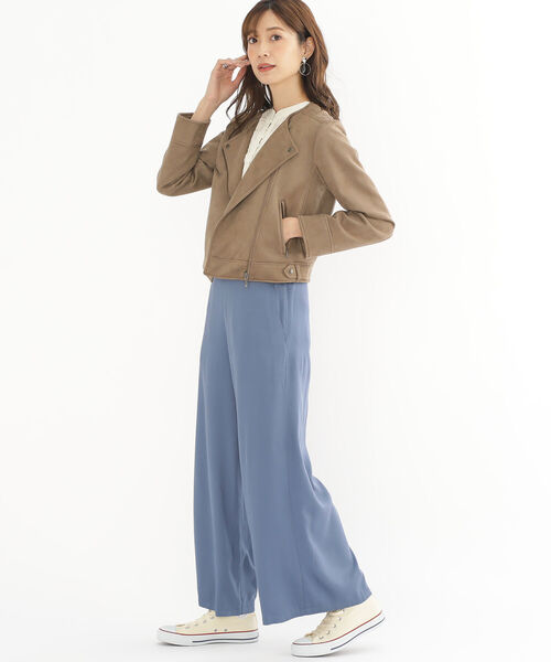 BEAMS HEART（ビームスハート）の「BEAMS HEART / フェイクスエード ノーカラーブルゾン（ライダースジャケット・レディース・ベージュ/ブラウン・SMALL/MEDIUM）」の11枚目の写真