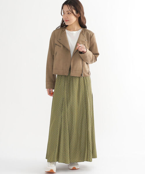 BEAMS HEART（ビームスハート）の「BEAMS HEART / フェイクスエード ノーカラーブルゾン（ライダースジャケット・レディース・ベージュ/ブラウン・SMALL/MEDIUM）」の8枚目の写真