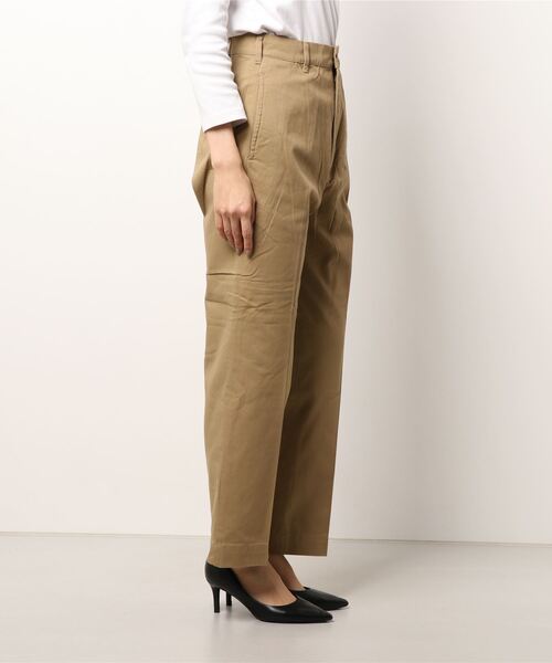 AMERICAN HOLIC（アメリカンホリック）の「綿ツイルセンタープレスストレートパンツ（その他パンツ・レディース・ベージュ/カーキ・S/M/L/XS）」の3枚目の写真