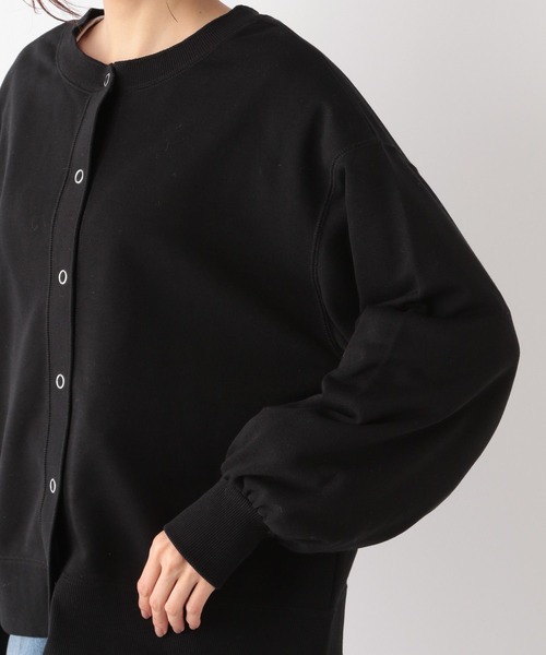 GLOBAL WORK（グローバルワーク）の「キレイ見えさらさら2WAYカーディガン/262890（カーディガン/ボレロ・レディース・オフホワイト/ブラック/レッド・FREE）」の5枚目の写真