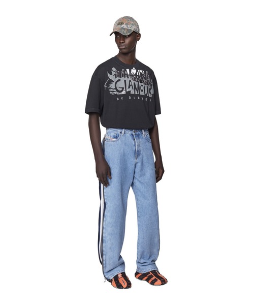 DIESEL（ディーゼル）の「メンズ Tシャツ パフプリント リラックスフィット（Tシャツ/カットソー・メンズ・ホワイト/ブラック/グレー/レッド・SMALL/MEDIUM/LARGE/X-LARGE/XX-LARGE/X-SMALL/XXX-LARGE）」の7枚目の写真