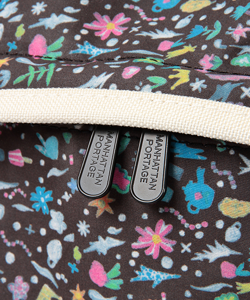 Manhattan Portage(マンハッタンポーテージ)の「●Manhattan Portage×BEAMS BOY / 別注“1209” LIBERTY 15SS(バックパック/リュック・レディース・ブラック/ネイビー・ONE SIZE)」の10枚目の写真