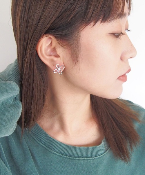 mille blanc（ミルブラン）の「【日本製】2WAY フラワーピアス（ピアス（両耳用）・レディース・シルバー系その他/シルバー・FREE）」の2枚目の写真