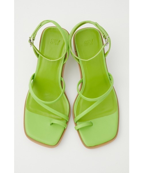 SLY（スライ）の「THIN STRAP THONG SANDAL ストラップ トングサンダル（サンダル・レディース・ブラック/ライトグリーン/アイボリー・SMALL/MEDIUM/LARGE）」の6枚目の写真