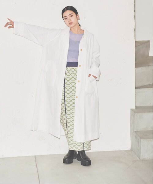 RAY CASSIN（レイカズン）の「ナイロンロングコート（ステンカラーコート・レディース・ベージュ/オフホワイト・FREE）」の16枚目の写真