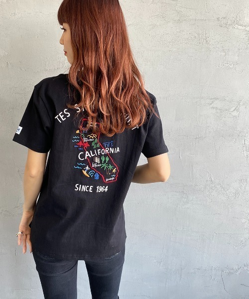 The Endless Summer（エンドレスサマー）の「[THE ENDLESS SUMMER/エンドレスサマー] 別注 べトジャン風 バック刺繍Tシャツ（Tシャツ/カットソー・レディース・ホワイト/ブラック・S/M/L/XL）」の16枚目の写真