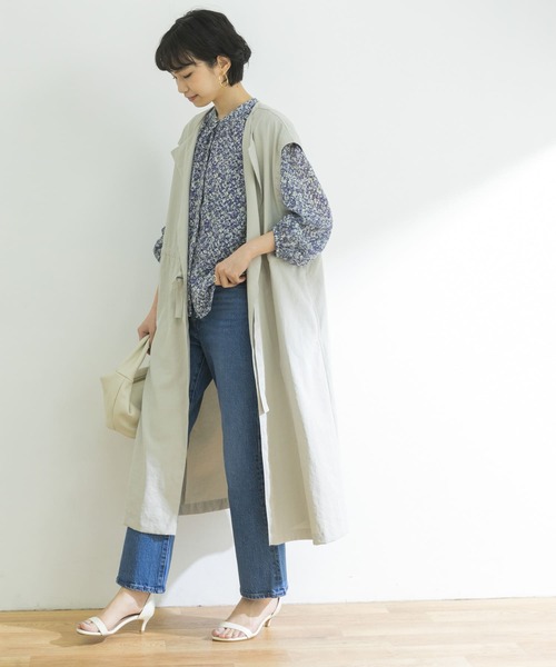 URBAN RESEARCH（アーバンリサーチ）の「フラワープリントブラウス（シャツ/ブラウス・レディース・ブラック/ブルー・FREE）」の11枚目の写真