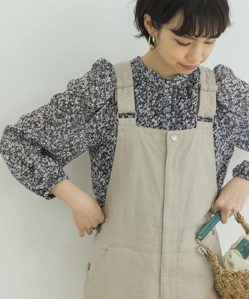 URBAN RESEARCH（アーバンリサーチ）の「フラワープリントブラウス（シャツ/ブラウス・レディース・ブラック/ブルー・FREE）」の18枚目の写真