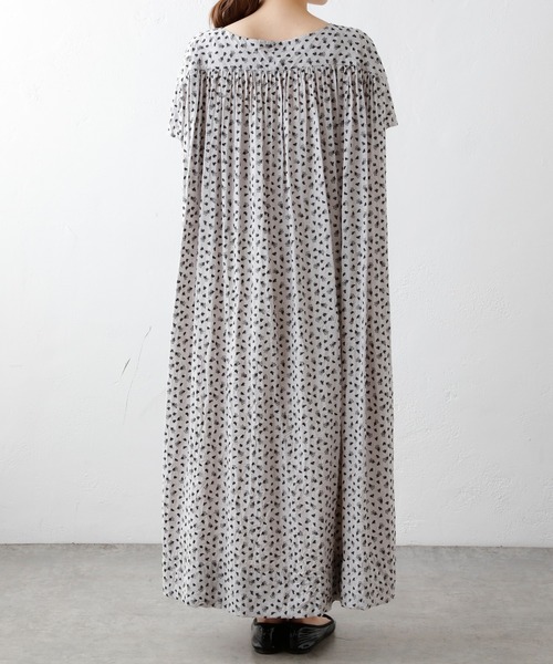 PUAL CE CIN（ピュアルセシン）の「小花刺繍ワンピース（ワンピース・レディース・ホワイト/ベージュ・FREE）」の3枚目の写真