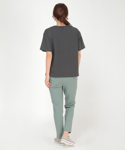 LBC(エルビーシー)の「ロゴプリントT(Tシャツ/カットソー・レディース・ホワイト/チャコールグレー/ベージュ・M/L)」の9枚目の写真
