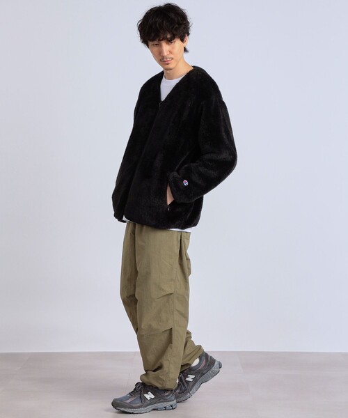 Champion（チャンピオン）の「【SHIPS any別注】Champion: ユニセックス オーバーサイズ シェルパフリース ボア ノーカラー ジップ ジャケット 22FW◇（ブルゾン・メンズ・ネイビー/ベージュ/ブラック・SMALL/MEDIUM/LARGE）」の11枚目の写真