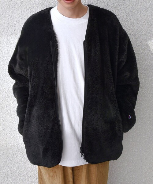 Champion（チャンピオン）の「【SHIPS any別注】Champion: ユニセックス オーバーサイズ シェルパフリース ボア ノーカラー ジップ ジャケット 22FW◇（ブルゾン・メンズ・ネイビー/ベージュ/ブラック・SMALL/MEDIUM/LARGE）」の14枚目の写真