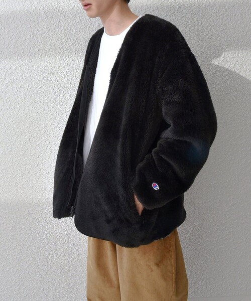 Champion（チャンピオン）の「【SHIPS any別注】Champion: ユニセックス オーバーサイズ シェルパフリース ボア ノーカラー ジップ ジャケット 22FW◇（ブルゾン・メンズ・ネイビー/ベージュ/ブラック・SMALL/MEDIUM/LARGE）」の17枚目の写真