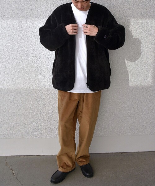 Champion（チャンピオン）の「【SHIPS any別注】Champion: ユニセックス オーバーサイズ シェルパフリース ボア ノーカラー ジップ ジャケット 22FW◇（ブルゾン・メンズ・ネイビー/ベージュ/ブラック・SMALL/MEDIUM/LARGE）」の20枚目の写真