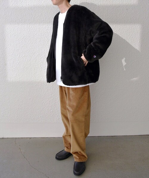 Champion（チャンピオン）の「【SHIPS any別注】Champion: ユニセックス オーバーサイズ シェルパフリース ボア ノーカラー ジップ ジャケット 22FW◇（ブルゾン・メンズ・ネイビー/ベージュ/ブラック・SMALL/MEDIUM/LARGE）」の22枚目の写真