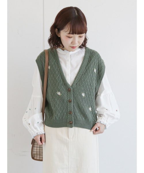 ehka sopo（エヘカソポ）の「花刺繍Vネック前開きベスト（ベスト・レディース・オレンジ/ミント/キナリ・ﾌﾘ-）」の3枚目の写真
