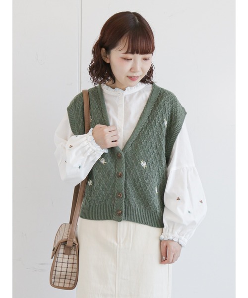 ehka sopo（エヘカソポ）の「花刺繍Vネック前開きベスト（ベスト・レディース・オレンジ/ミント/キナリ・ﾌﾘ-）」の21枚目の写真