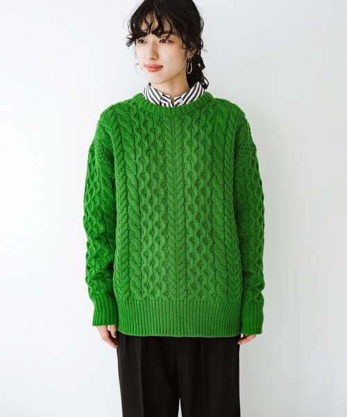 haco!(ハコ)の「服も気持ちもちょうどいいゆるさが大切!さっと着るだけでバランスが整う大人のケーブルニット by que made me(ニット/セーター・レディース・アイボリー/グリーン/グレー・MEDIUM/LARGE/X-LARGE/SMALL)」の8枚目の写真