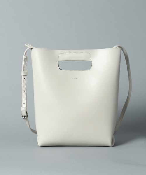 KARL LAGERFELD(カールラガーフェルド) ショルダーバッグ - 白
