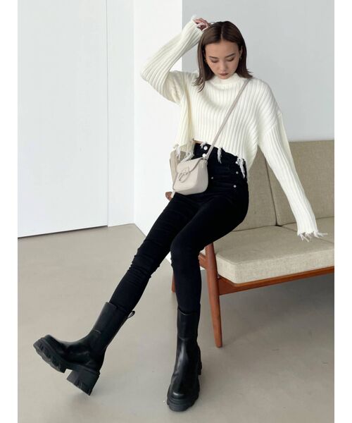 EMODA(エモダ)の「サイドニットホールパギンス(デニムパンツ・レディース・ブラック/インディゴブルー・SMALL/MEDIUM/X-SMALL)」の16枚目の写真