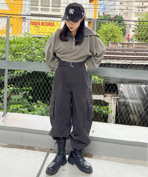 Heather(ヘザー)の「HOLiCハーフZIPプルオーバー 164329(スウェット・レディース・ブラック/オフホワイト/スミクロ・FREE)」の11枚目の写真