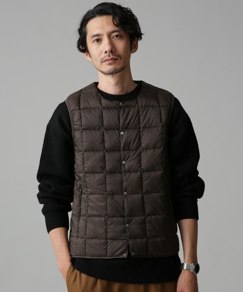 TAION(タイオン)の「TAION/WEB限定 クルーネックボタンダウンベスト(ダウンベスト・メンズ・ダークブラウン/オフホワイト/ネイビー/オリーブ/ブラック/グレー・L/M/S)」の5枚目の写真