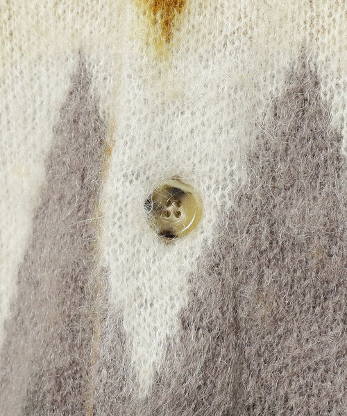 BEAMS PLUS(ビームスプラス)の「BEAMS PLUS / 9ゲージ モヘヤ ジャカード シェブロン ストライプ カーディガン(ニット/セーター・メンズ・ブラック/イエロー系その他6・MEDIUM/LARGE/X-LARGE/SMALL)」の10枚目の写真