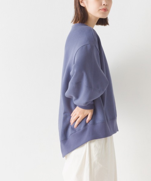 OMNES（オムネス）の「裏起毛ボリューム袖裾ラウンドプルオーバー長袖（その他トップス・レディース・ホワイト系その他/パープル/オレンジ/アイボリー/ブラック/グレー系その他・FREE）」の14枚目の写真