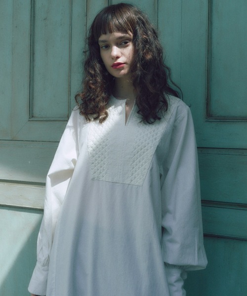 manana suerte（マニャーナスエルテ）の「エンブロイダリーワンピース（ワンピース・レディース・ボルドー/オフホワイト/ブラック・FREE）」の18枚目の写真