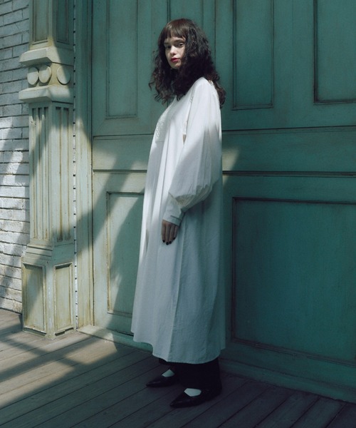 manana suerte（マニャーナスエルテ）の「エンブロイダリーワンピース（ワンピース・レディース・ボルドー/オフホワイト/ブラック・FREE）」の20枚目の写真