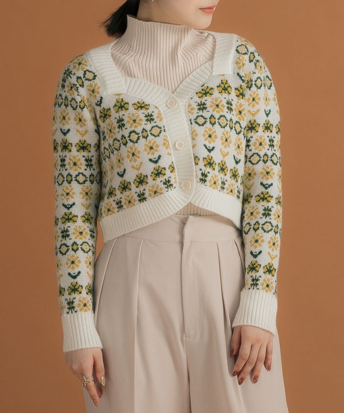 HEYUMM（ヘユム）の「レトロフラワーショートカーディガン（カーディガン/ボレロ・レディース・グリーン/オフホワイト/パープル・ONE）」の2枚目の写真