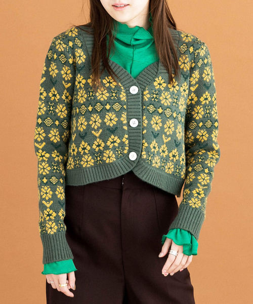 HEYUMM（ヘユム）の「レトロフラワーショートカーディガン（カーディガン/ボレロ・レディース・グリーン/オフホワイト/パープル・ONE）」の3枚目の写真
